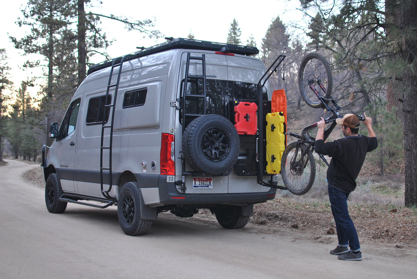 Aluminess: Over 20 Years of Van Experience