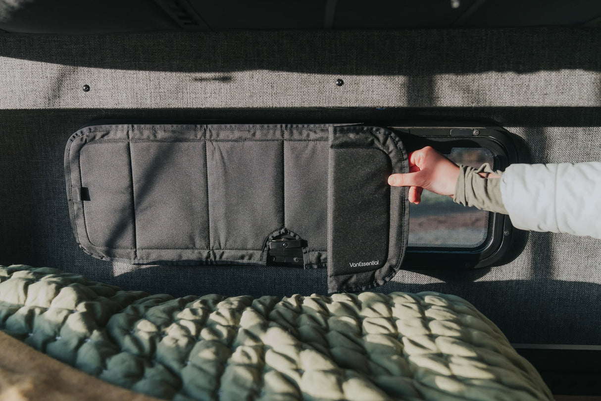 VanEssential Bunk Window Cover - CRL