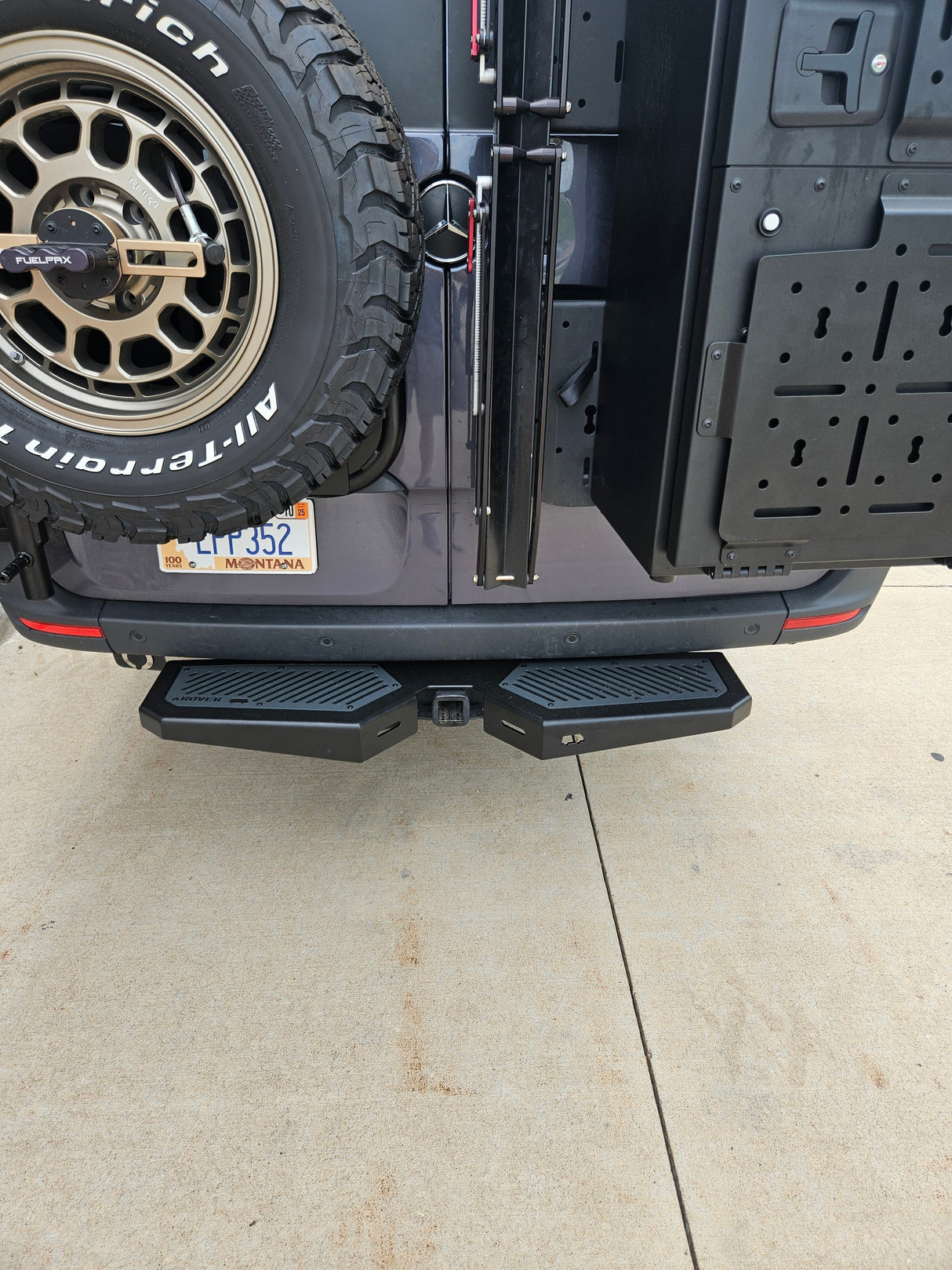 Rover Vans 2019+ Mercedes Sprinter Rear Hitch Step