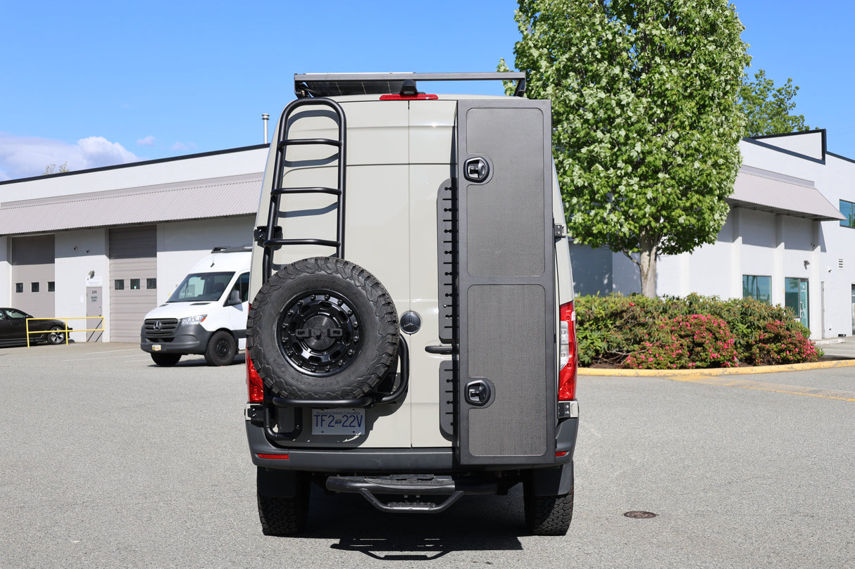 Tec Vanlife Trenta Ski / Multisport Storage Box - Carbon Fiber