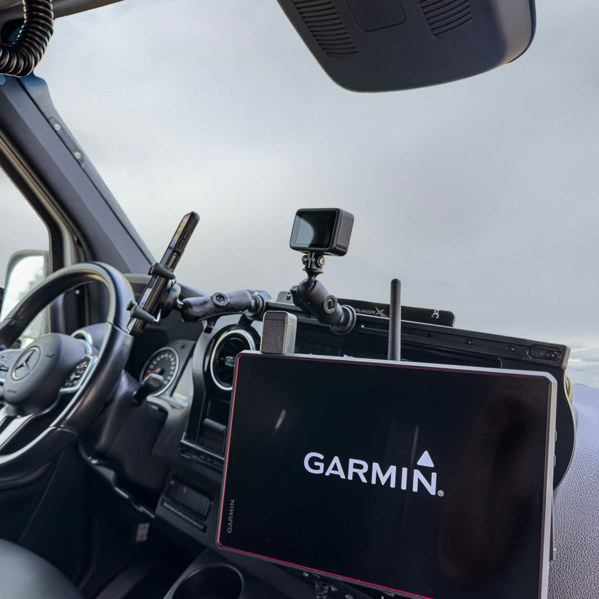 TERRA X No Drill - Dash Mount for Mercedes Sprinter – NAVIDOK Overlander X