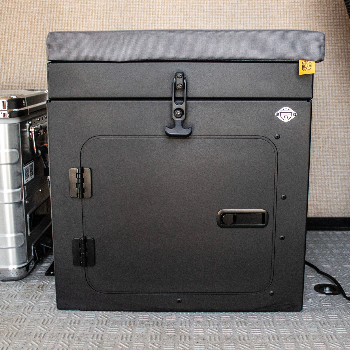 Lost Hiway Universal Toilet Box