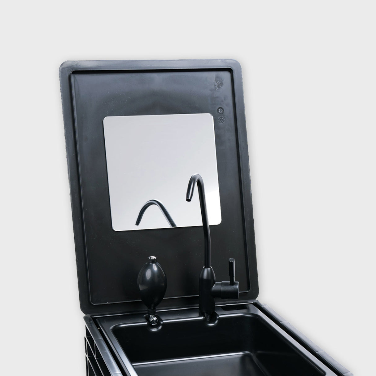 Boxio Mirror