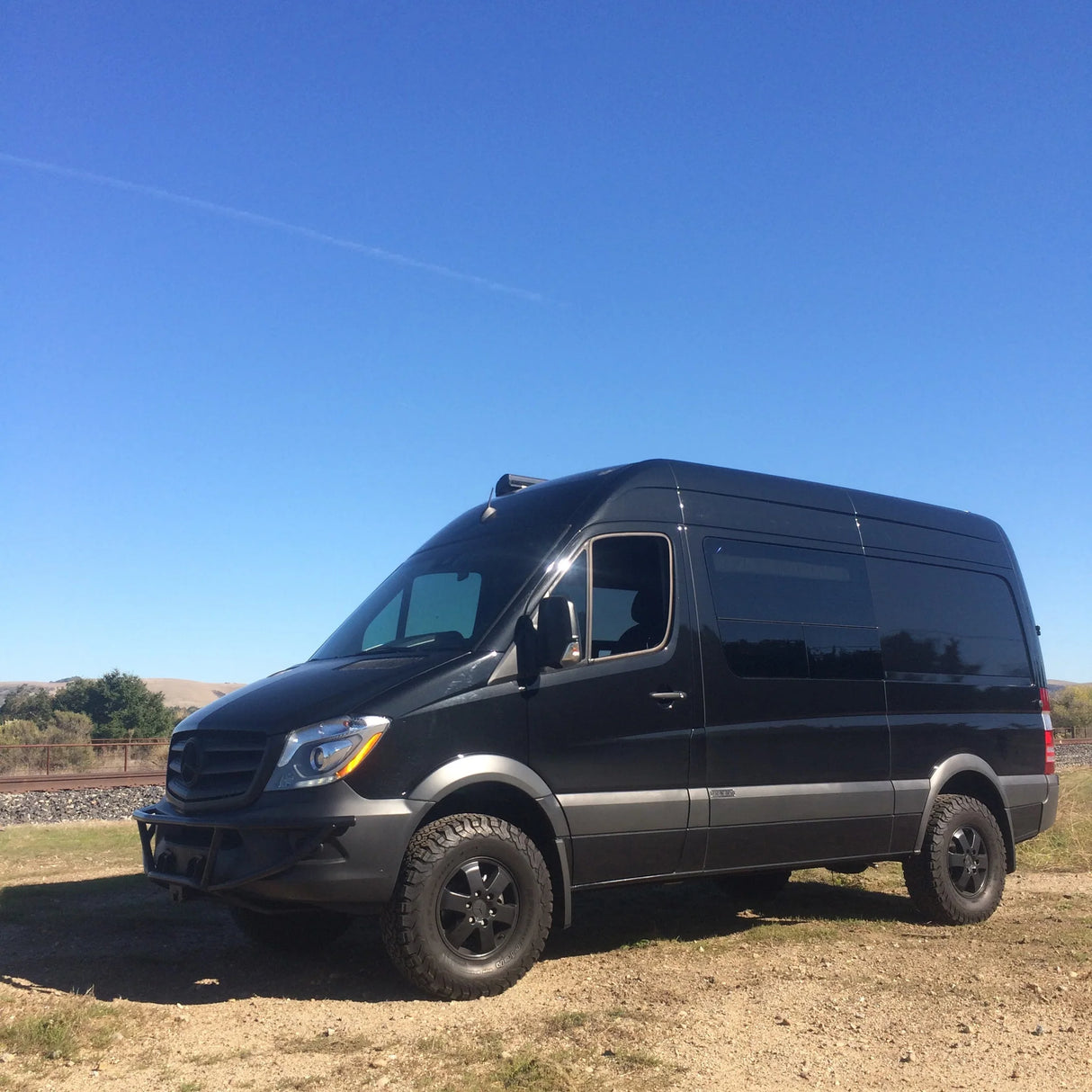 Van Compass Mercedes Sprinter 2WD (2007-2018) Striker 2" Lift Kit