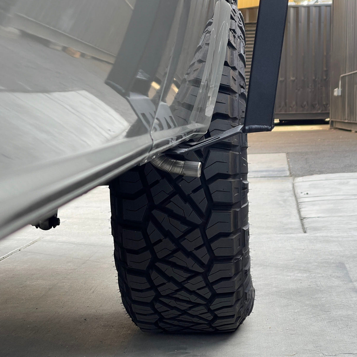 RB Components 2007+ Sprinter Van Side Ladder Fender Fit