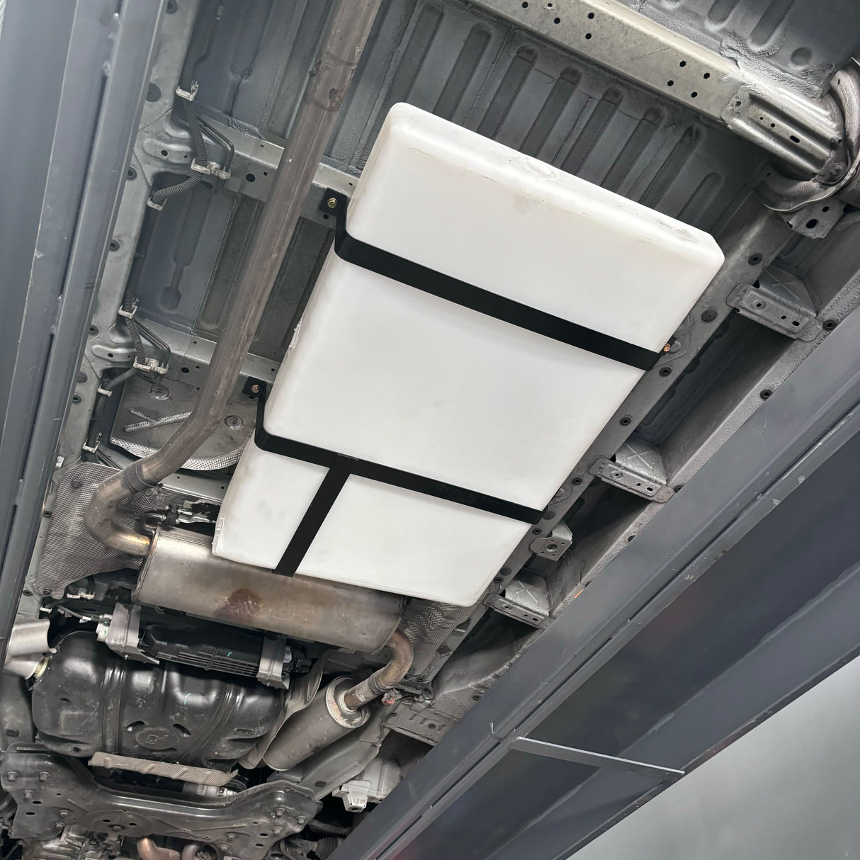 S&B Filters 36 Gallon Undercarriage Fresh/Grey Water Tank - 2013+ Ram ProMaster 159”/159"EXT (10-3021)