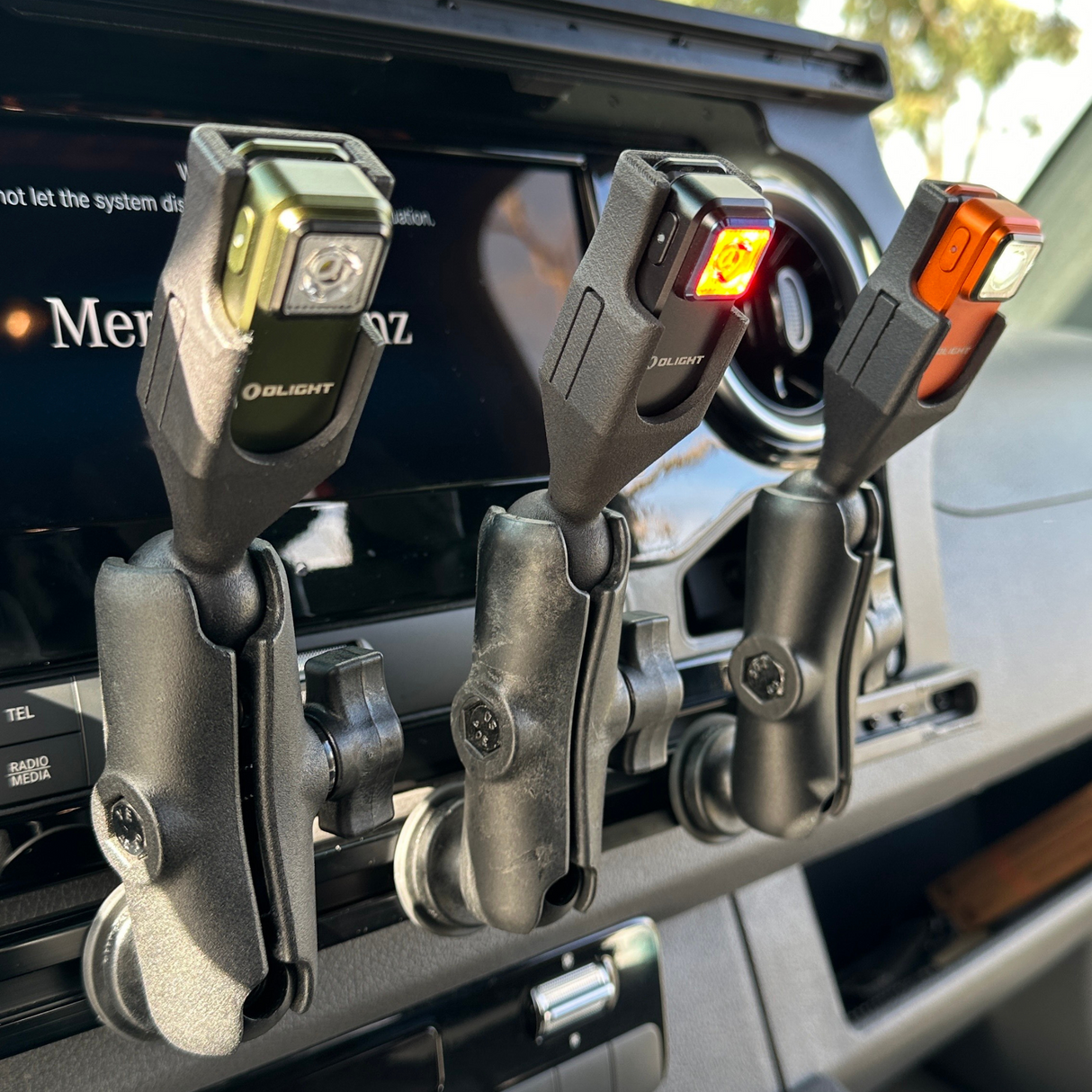 TERRA X Olight Oclip Mount – Navilight Cockpit Light for Vans & Ram Mount Systems