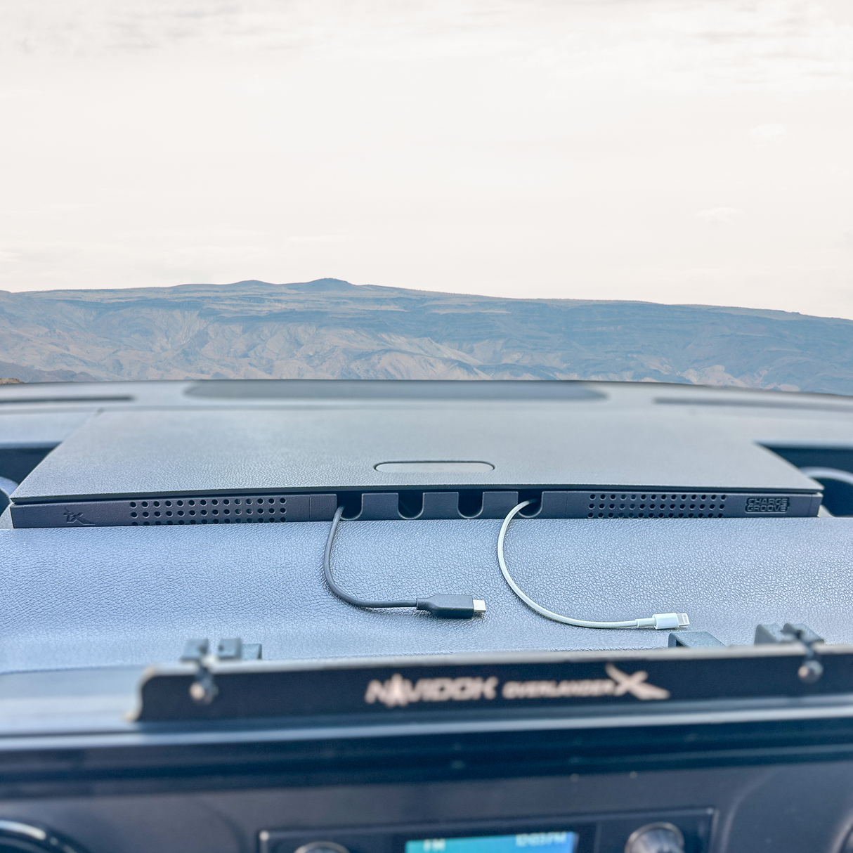 TERRA X Mercedes Sprinter Dash Console Cable Organizer - CHARGE GROOVE