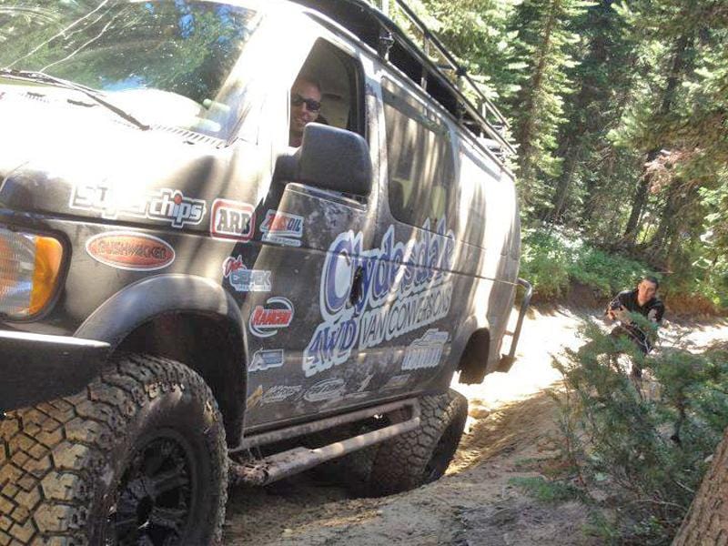 Aluminess Ford E-Series 1992-2014 Nerf Bars ( Off Road ) - Campervan HQ