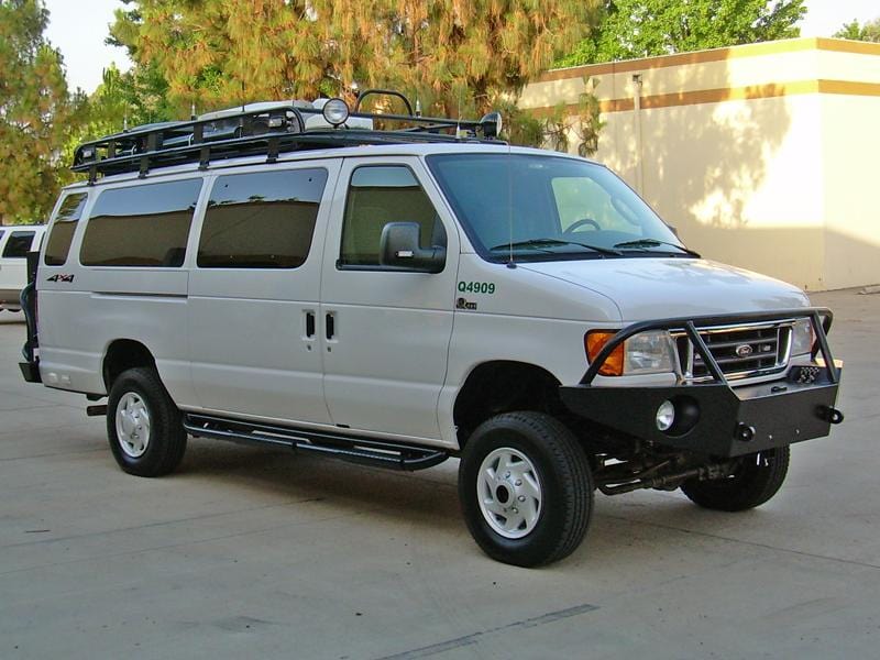 Aluminess Ford E-Series 1992-2014 Nerf Bars ( Passenger Side ) - Campervan HQ