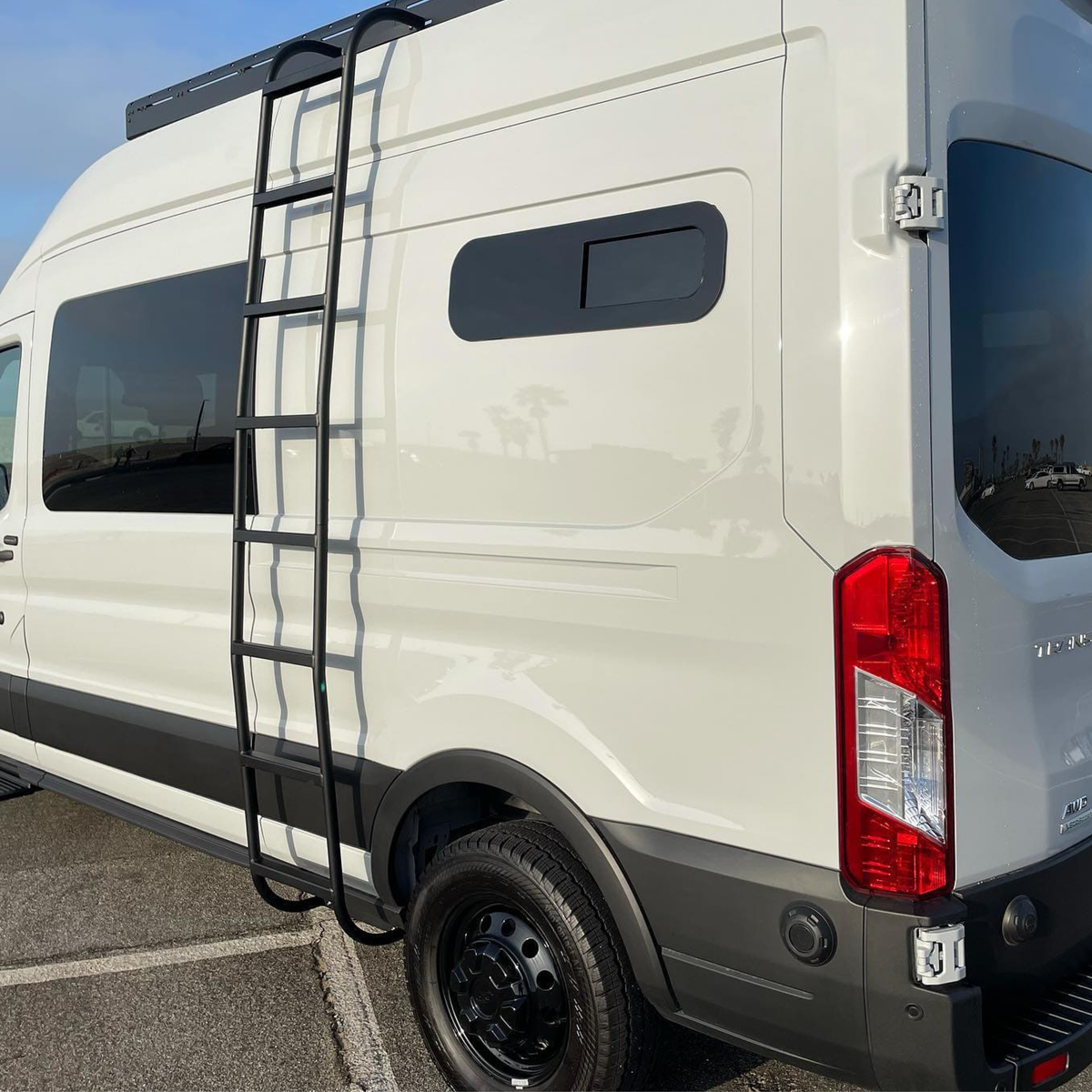Universal Van Windows – Campervan HQ