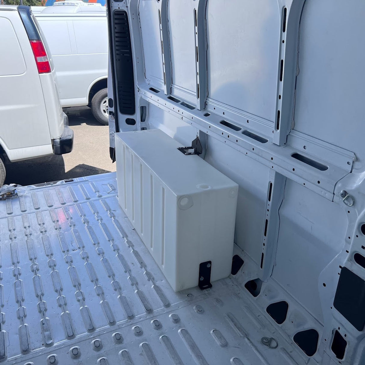 S&B Filters 39 Gallon Wheel Well Water Tank - Driver/Passenger Side - 2013+ Ram ProMaster (10-3018)