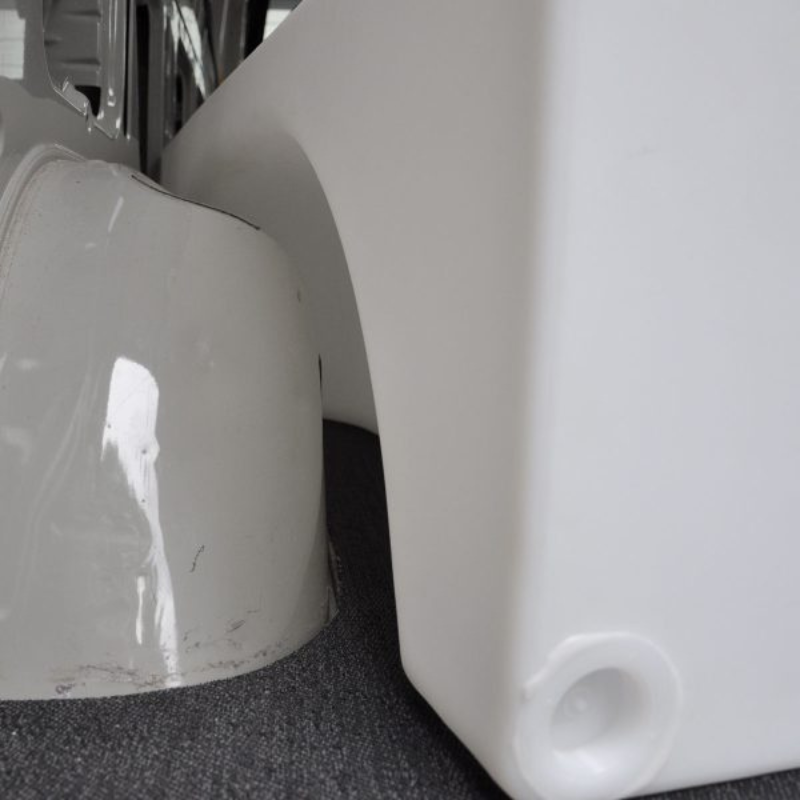 Northwest Conversions 36 Gallon Wheel Well Water Tank (Centered)