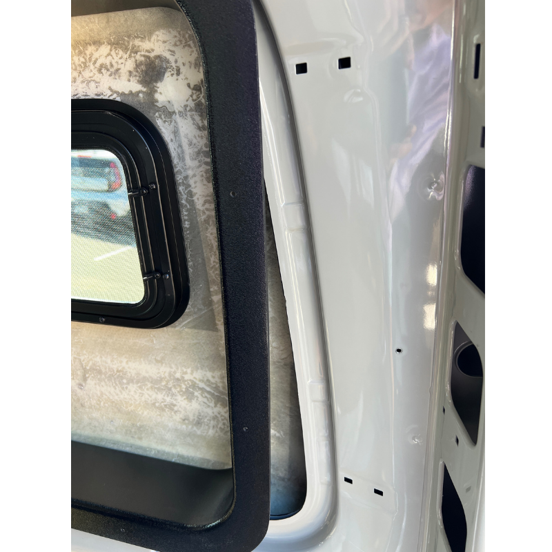 GoCode 2007+ Mercedes Sprinter Van Windows Direct Bump Out Trim Rings