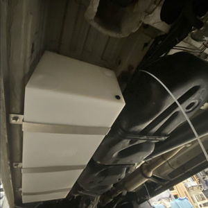 Northwest Conversions 22 Gallon Mercedes Sprinter Driver Side Undercarriage Water Tank