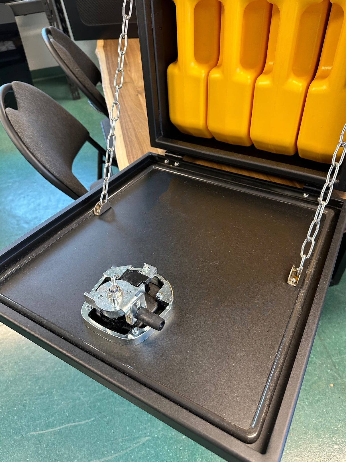 Tec Vanlife Aluminum Diesel Fuel Tank Storage Box