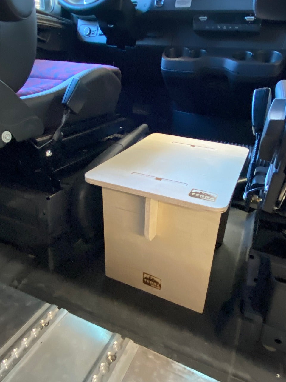 Terrawagen Eco Air Table – Center Walkthrough Table for EcoFlow Wave 2 & 3