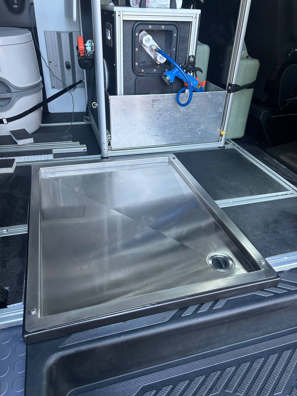 Tetravan In-Floor Shower Pan STAINLESS STEEL