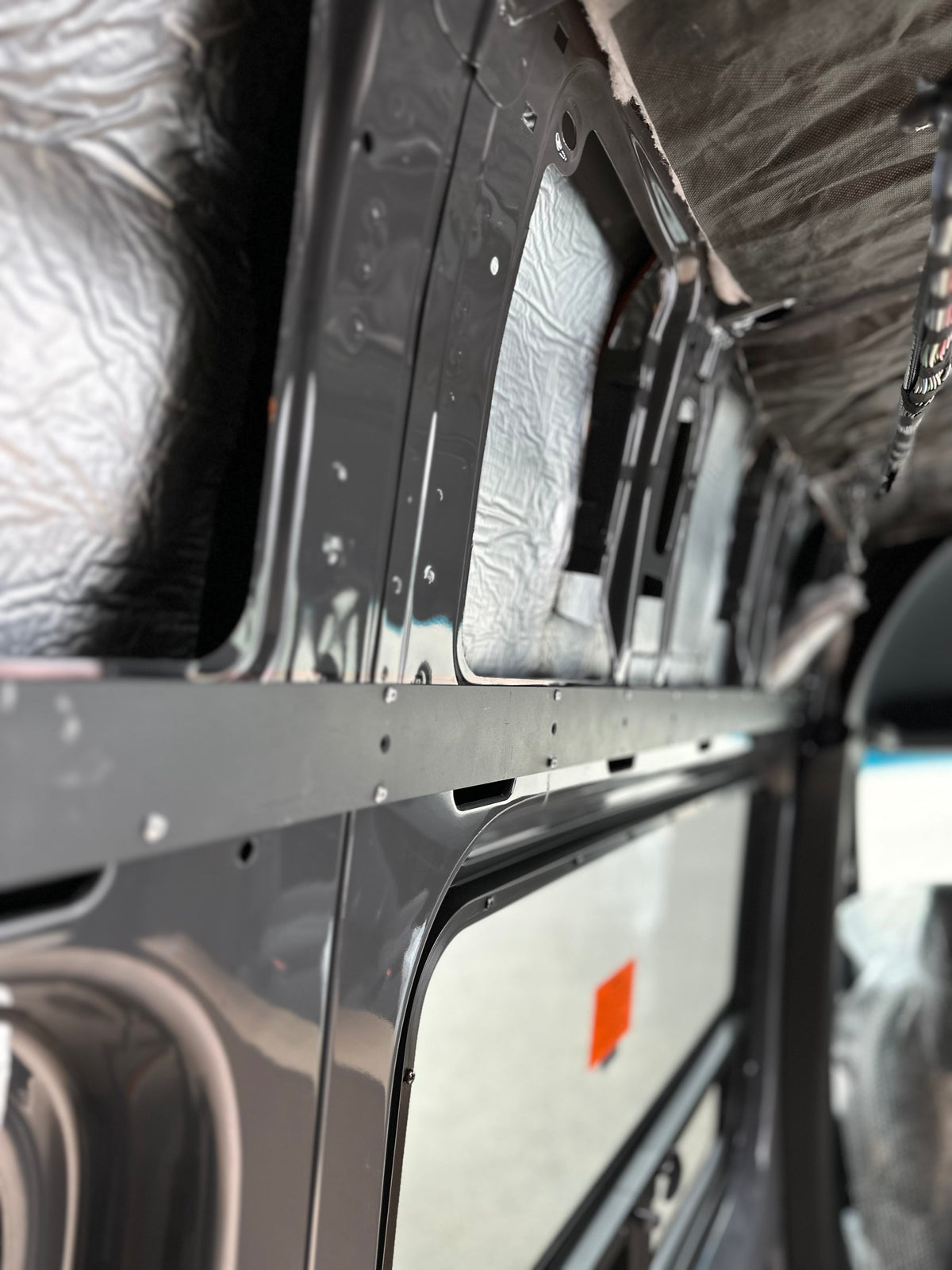 RoamLabX L-Track Back Framing