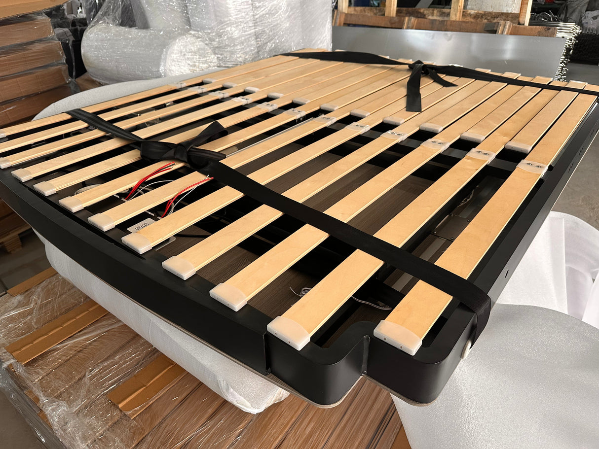 Tec Vanlife / RoamlabX Camper Van Expandable Elevator Bed