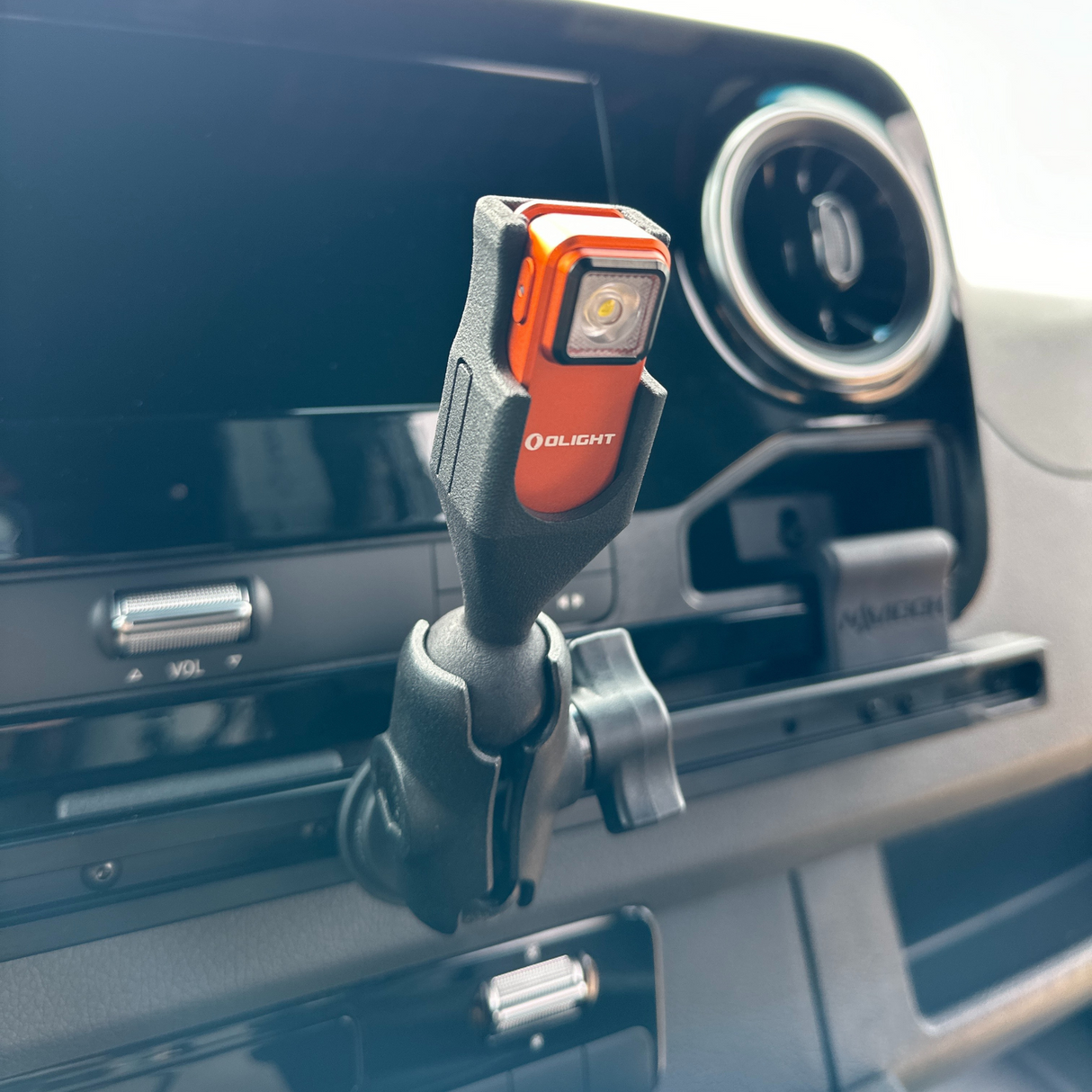 TERRA X Olight Oclip Mount – Navilight Cockpit Light for Vans & Ram Mount Systems