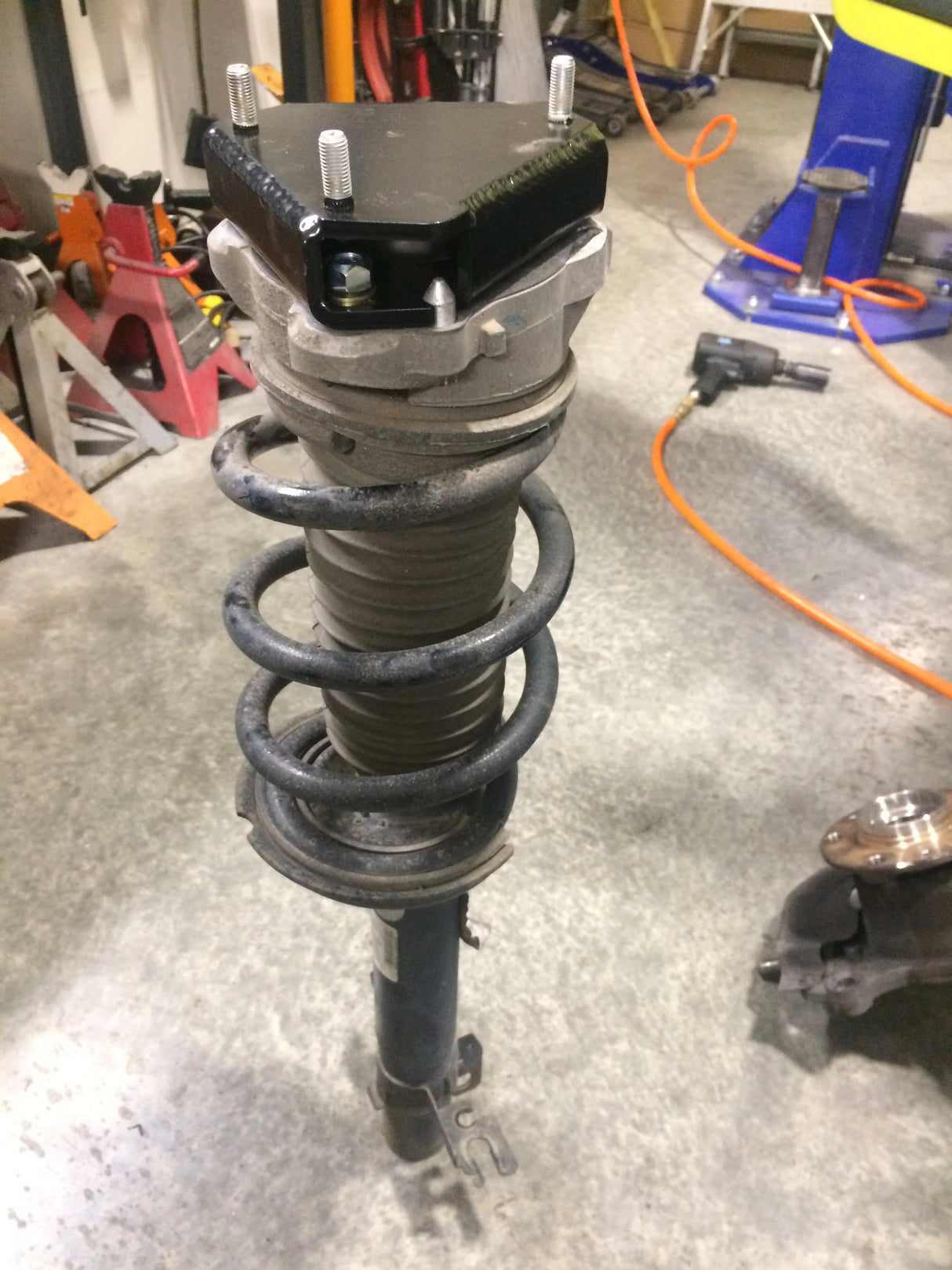 van-compass-front-and-rear-1-5-inch-lift-kit-ram-promaster_2